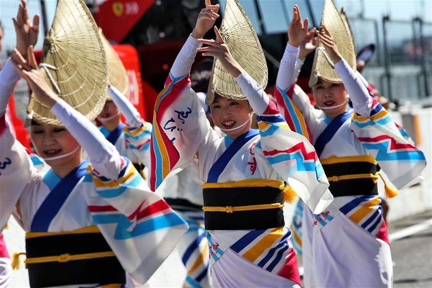 Japan Grid Girls